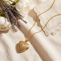 Thumbnail for Collier Médaillon Photo Coeur Floral