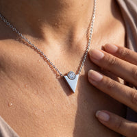 Thumbnail for Pendentif triangle — gros plan sur les détails, argent | SKU: 18048714-rhodium-plated