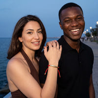 Thumbnail for Bracelet fil rouge — photo en couple, or | SKU: lamour-g