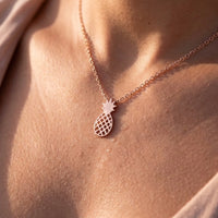 Thumbnail for Ananas anhänger — Nahaufnahme der Details, Roségold | SKU: 8050907-rose-gold