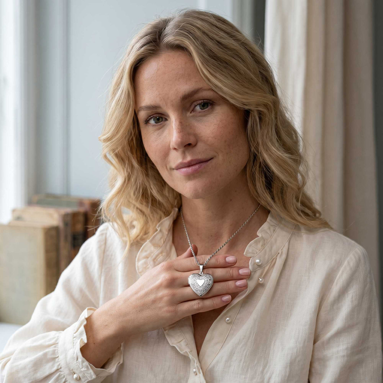 Blumen-Herz-Medaillon Halskette mit Foto