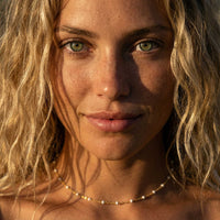 Thumbnail for Weiße Perlen Choker