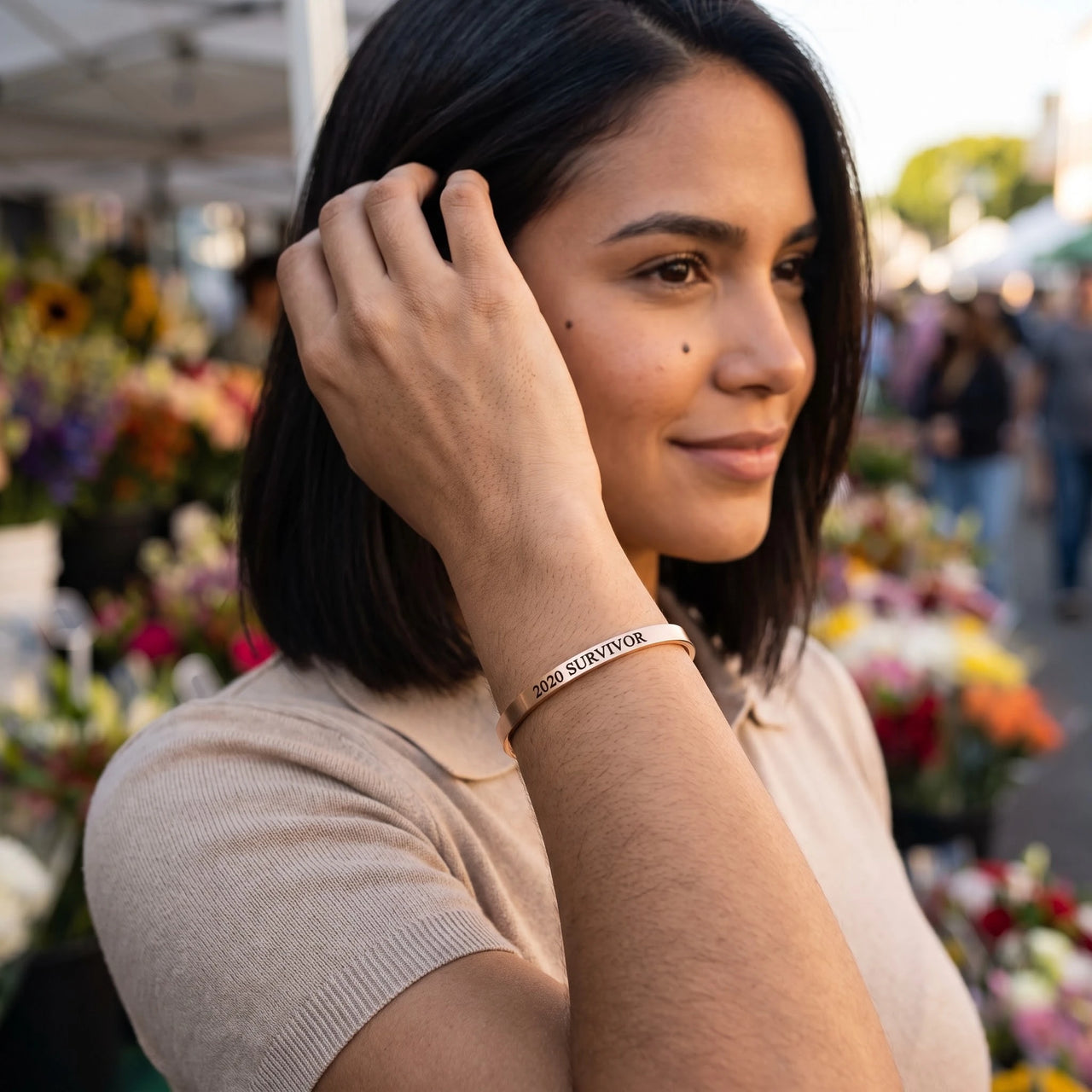 Bracciale donna — foto indossata nei gesti di tutti i giorni, oro rosa | SKU: 2020s-rg