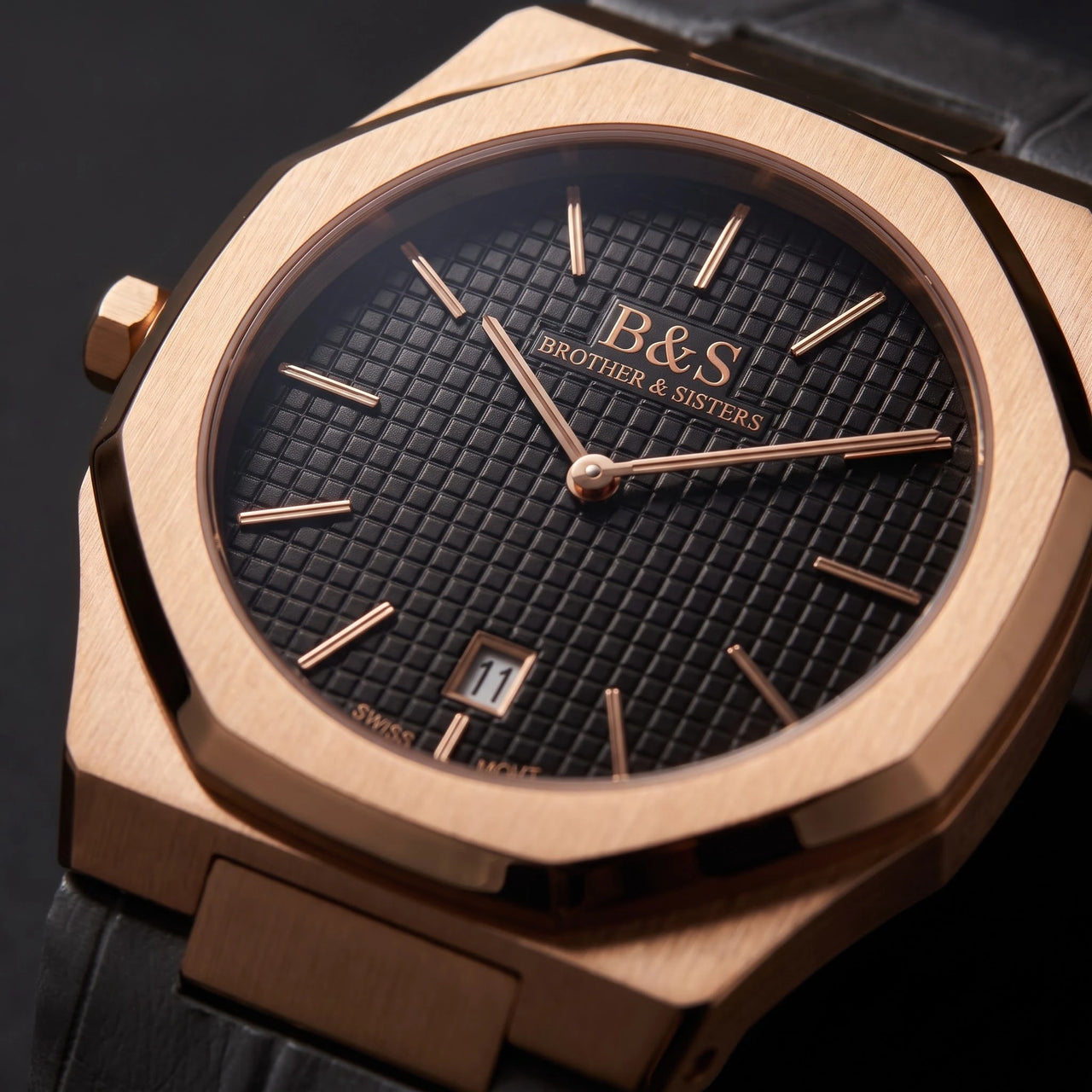 Grey King men's watch, dial close-up – Brother & Sisters (SKU 01122019-grey-king)