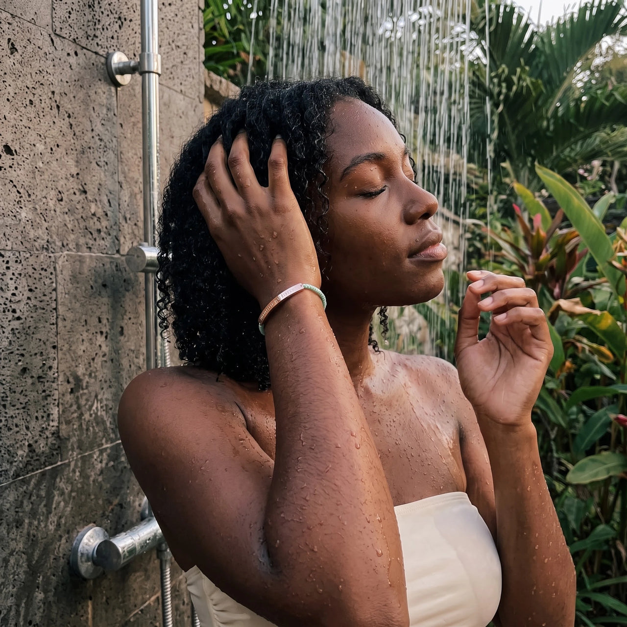 La Menthe, rose gold bracelet — outdoor shower | SKU: lamenthe-rg