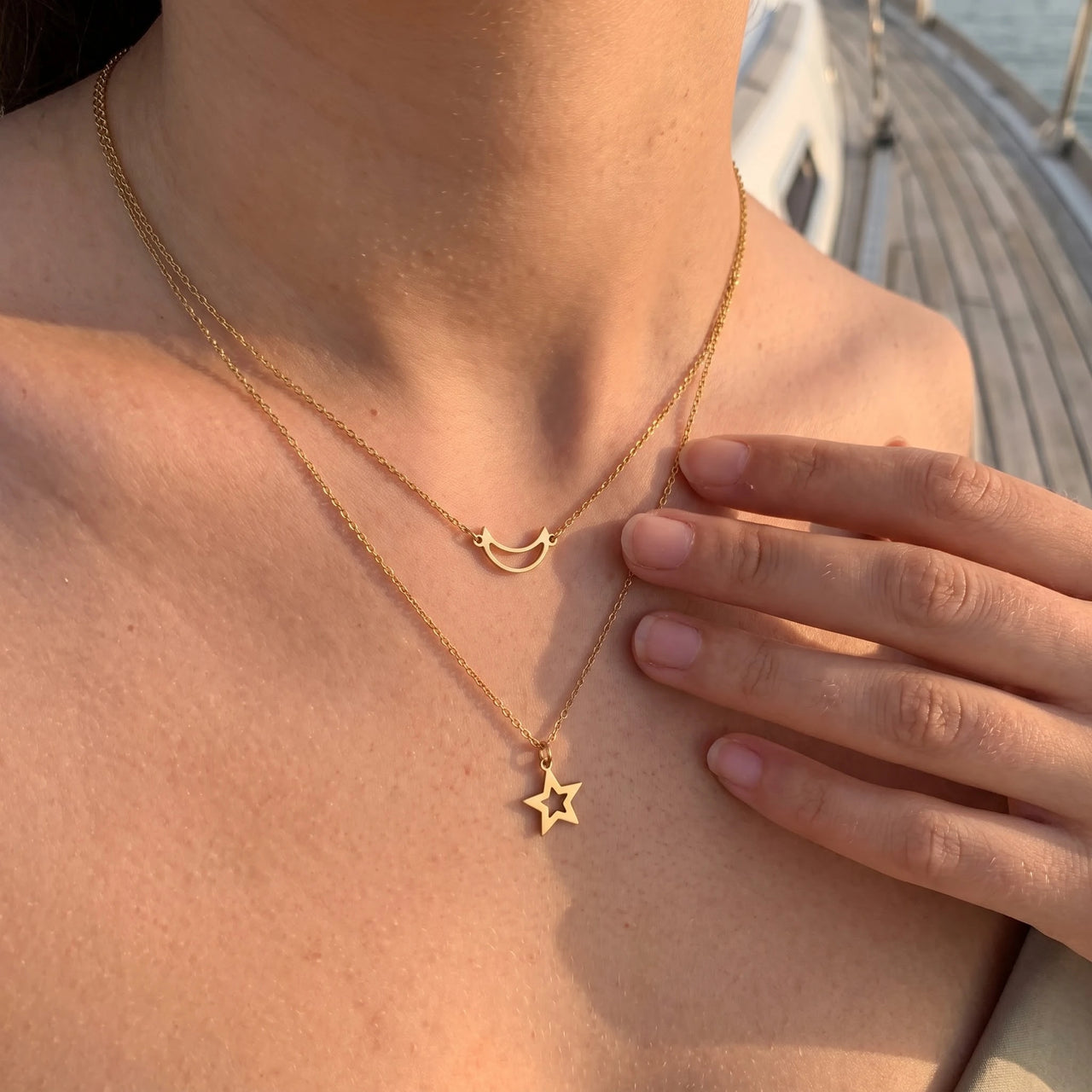 Moon & Star Necklace, gold necklace — real size | SKU: letoile-g