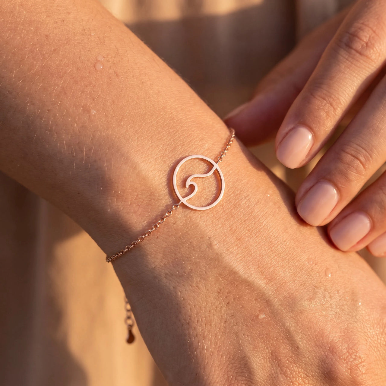 Bracciale mare — primo piano dei dettagli, oro rosa | SKU: 17429078-rose-gold