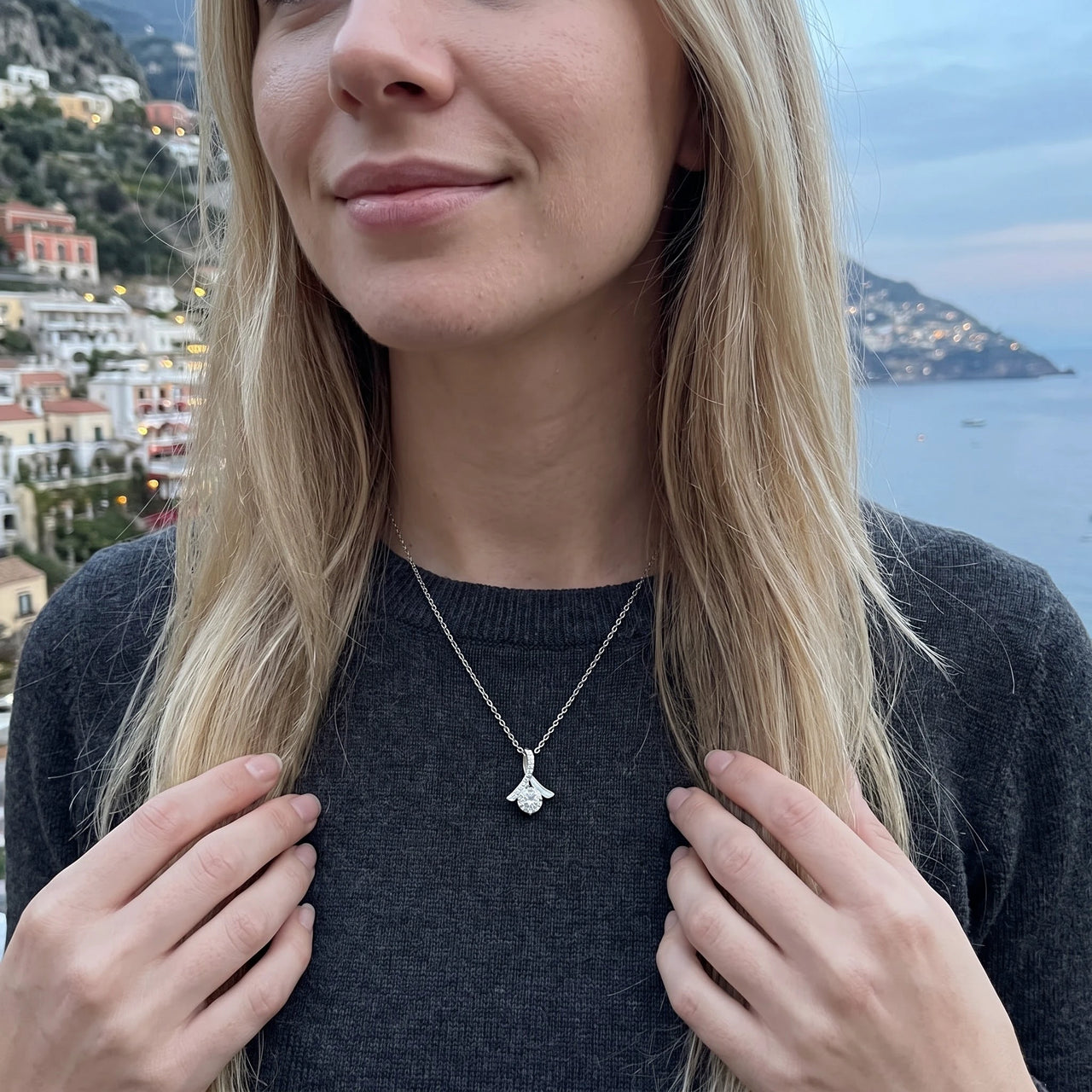 Silver necklace worn on a summer trip | SKU: 6309048
