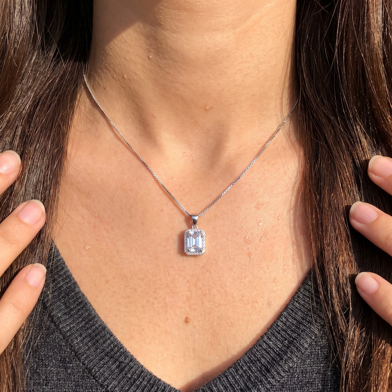 Close-up of the silver necklace worn on the skin | SKU: 22559056