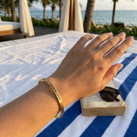 Thumbnail for Bracelet meilleure amie — photo portée, taille réelle, or | SKU: 8174603-gold-color